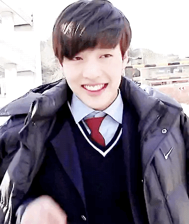 강하늘 웃는 거 진짜 예쁘다... 입동굴 미쳐... | 인스티즈