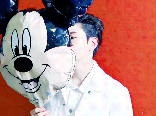 입꼬리에 환장하는 사람들 다 들어와.. | 인스티즈