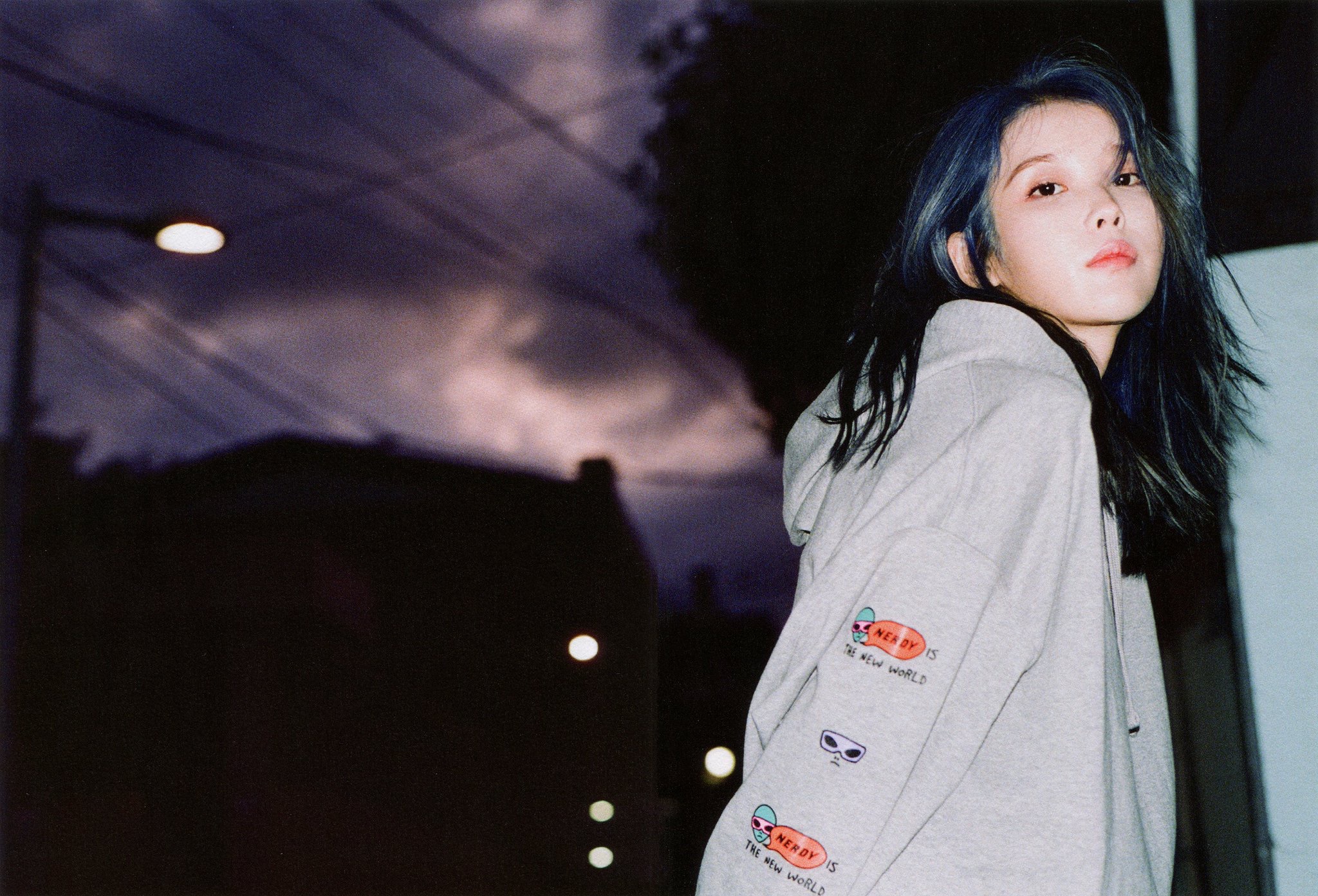 얼빡 아이유 처돌이들을 위해 사진을 털어보겠음 (스ㅇㅏㅂ주의) | 인스티즈