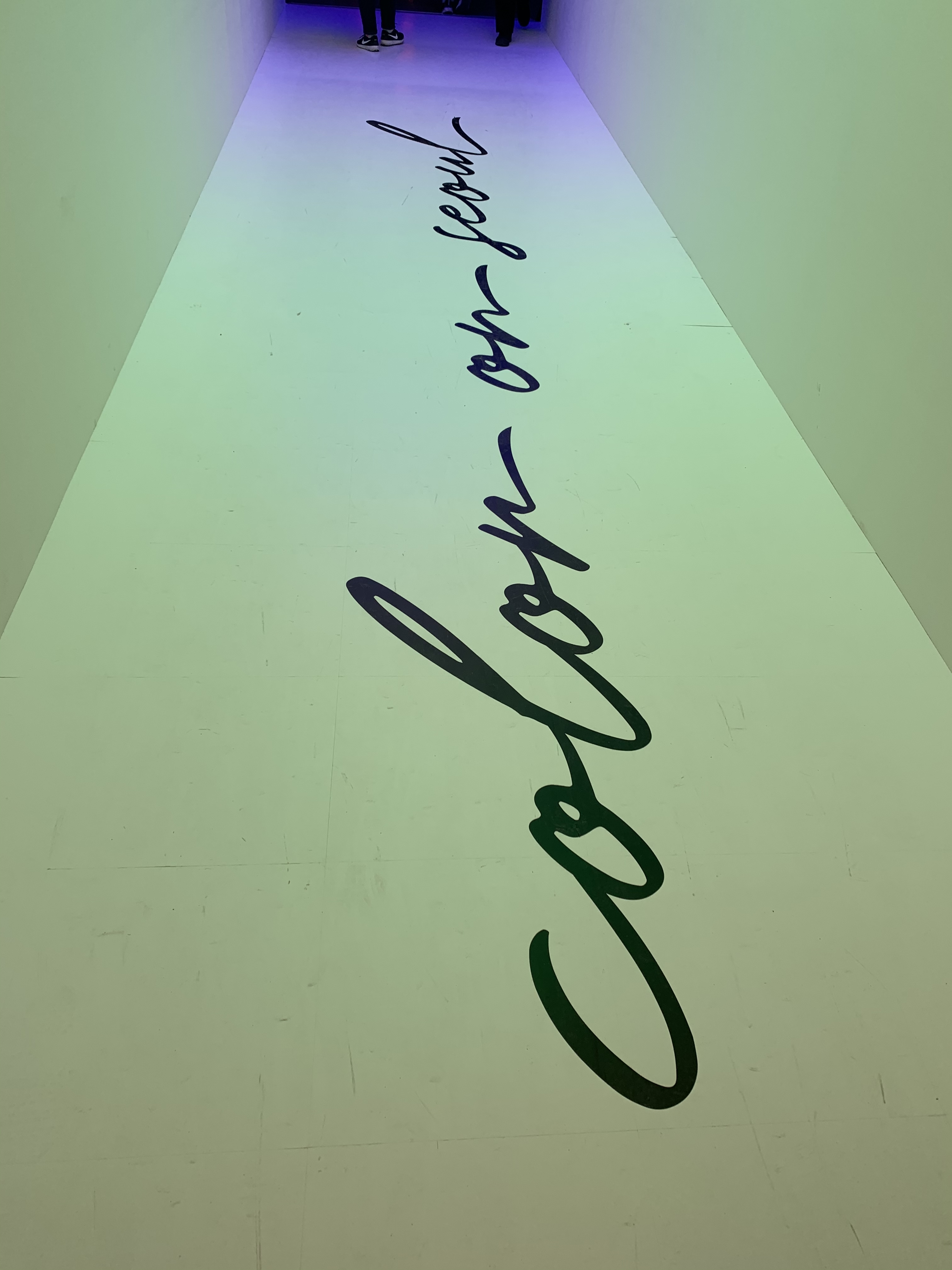 어제 친구따라 강다니엘님 전시회 갔다왔거든 후기 풀자면 | 인스티즈