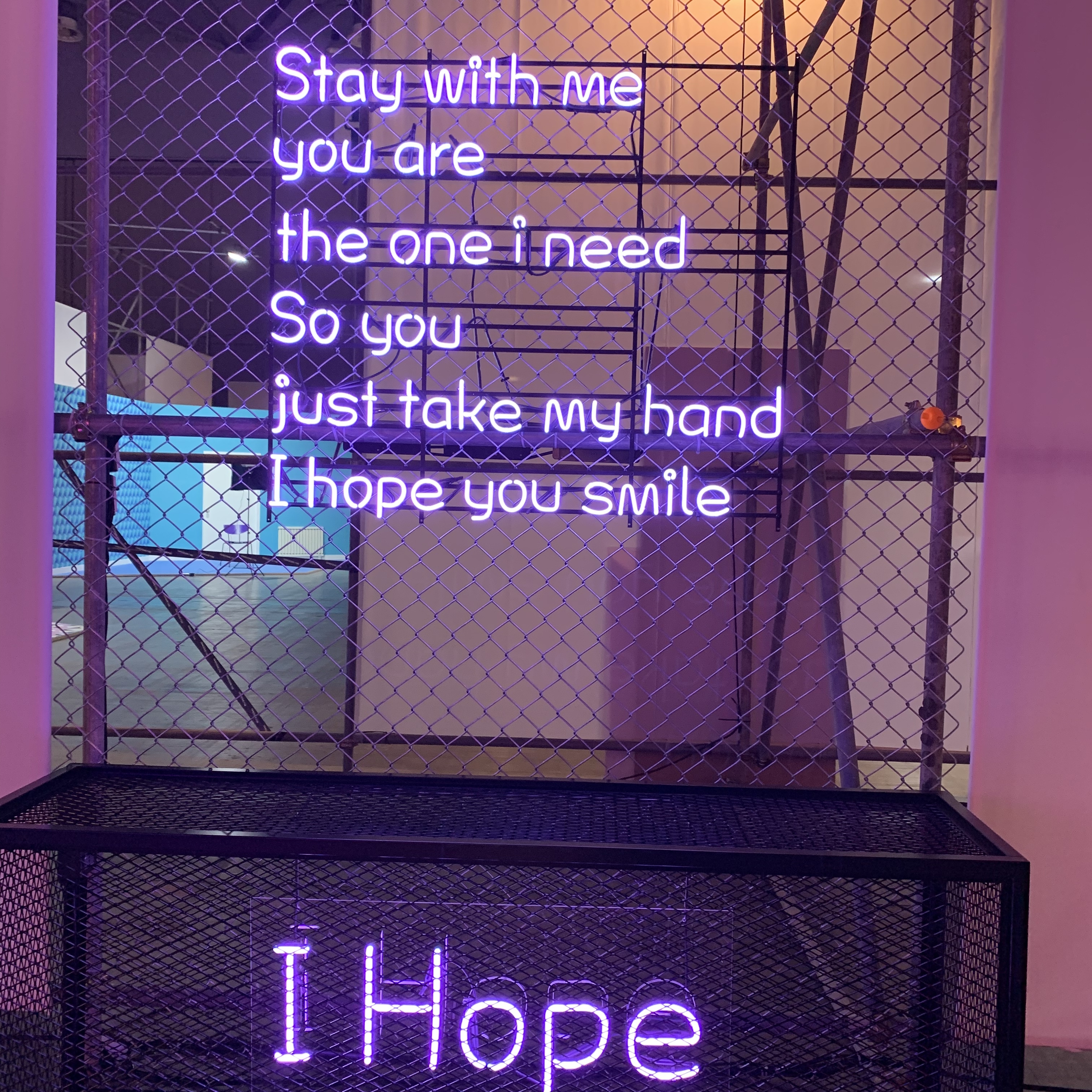 어제 친구따라 강다니엘님 전시회 갔다왔거든 후기 풀자면 | 인스티즈