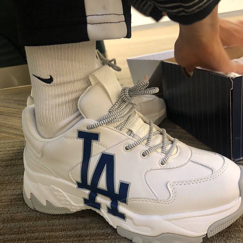 신발 뭐가더예뻐? 111 222 | 인스티즈