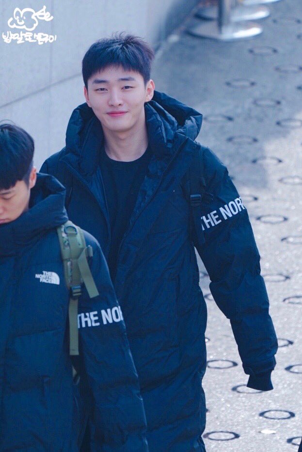 윤지성 짧은 머리도 잘생겼어ㅠㅠ | 인스티즈