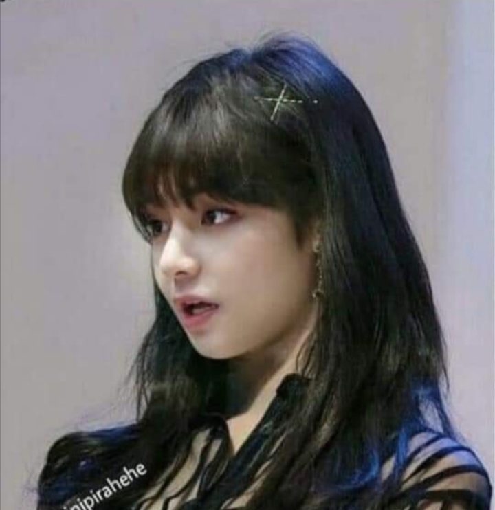 뷔 이사진 합성이야?? | 인스티즈