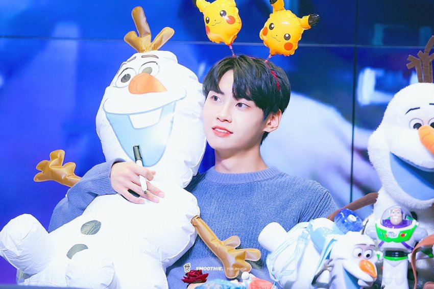 이진혁 나보다 겨울왕국 먼저 봤네 | 인스티즈