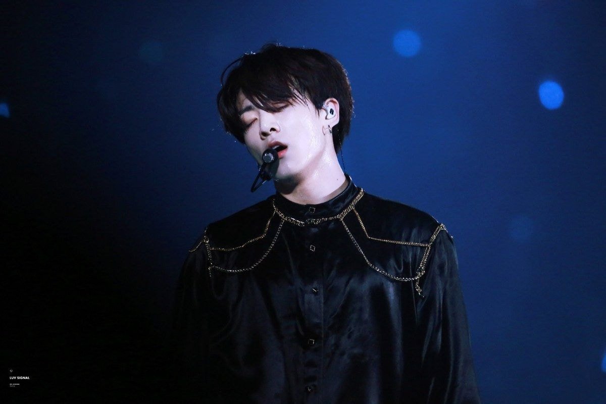 방탄 정국 의상 다 뜯어버렼ㅋㅋㅋㅋㅋㅋㅋㅋㅋㅋㅋ | 인스티즈