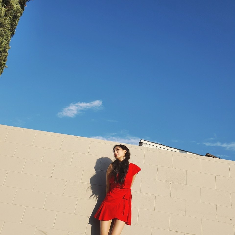 정예인 인스타로 계속 화보사진 올리는데 이래도 되는거야? | 인스티즈