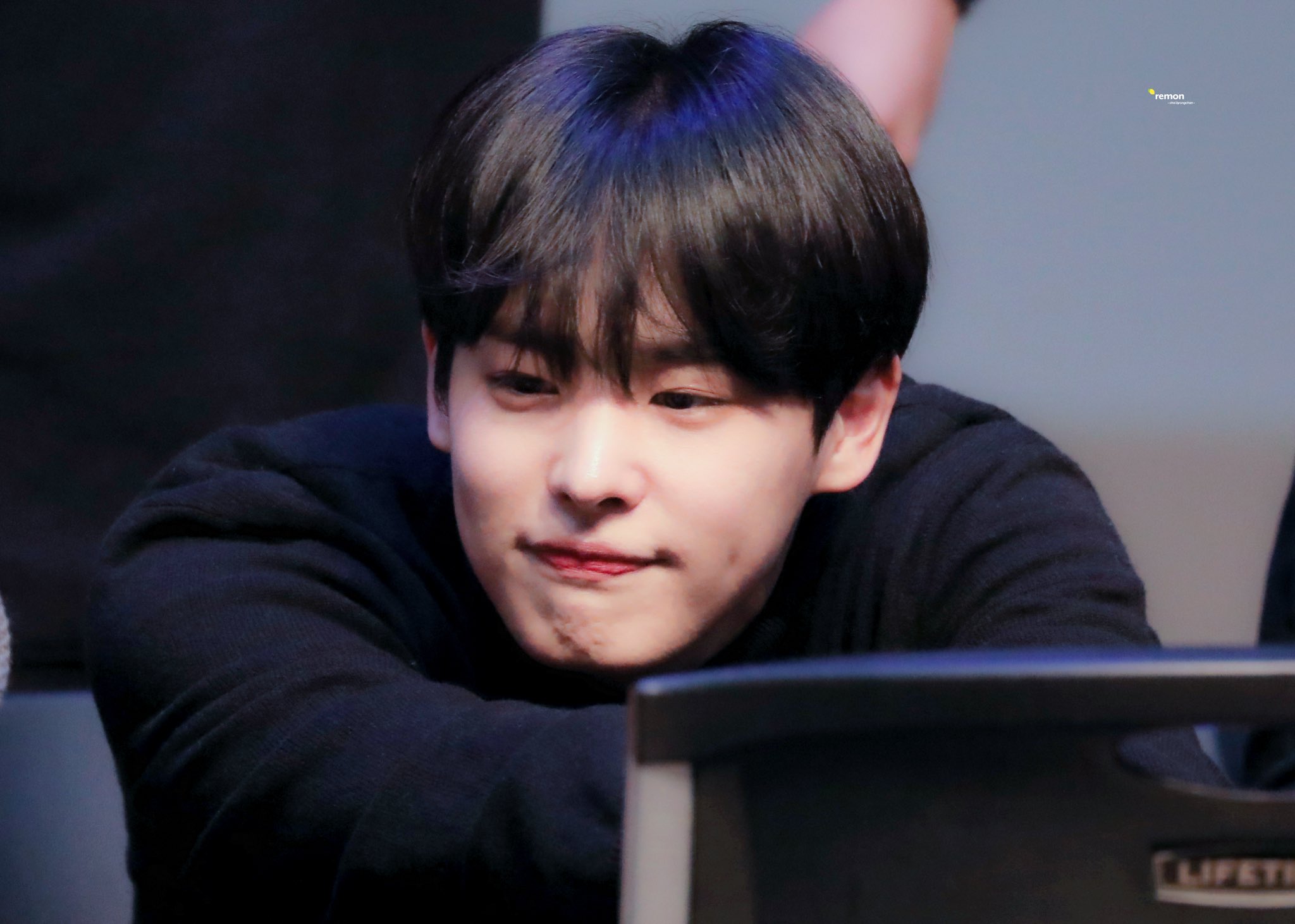 나 원래 대놓고 애교하고 이런거 안좋아 했는데 | 인스티즈