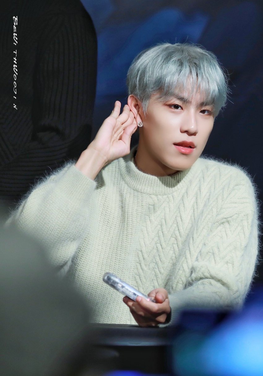 맨날 박우진 귀 쫑긋해 팬들말 들으려고 | 인스티즈