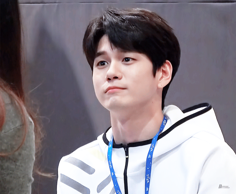 난 옹성우 잘생겨서 좋아하는 거 절대 아냐 | 인스티즈