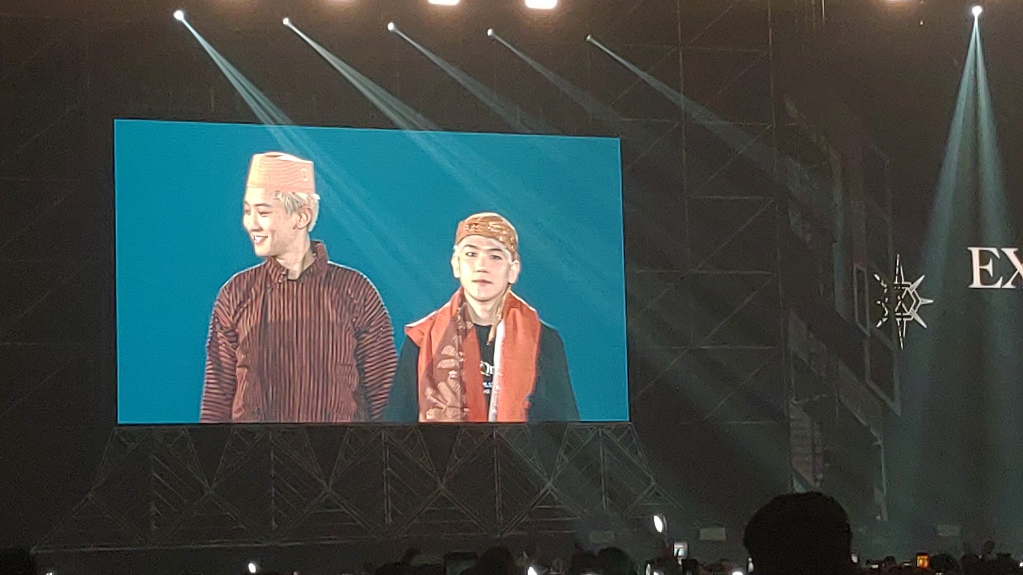 하 오늘도 엑소 콘서트 난리났네 | 인스티즈