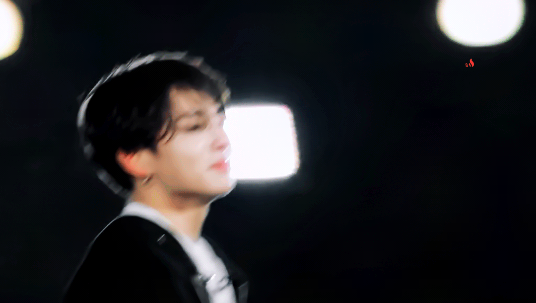 방탄 우는거 너무 맘아픈데..귀엽고..안울었으면 좋겠는데..예뿌고 그래.. | 인스티즈