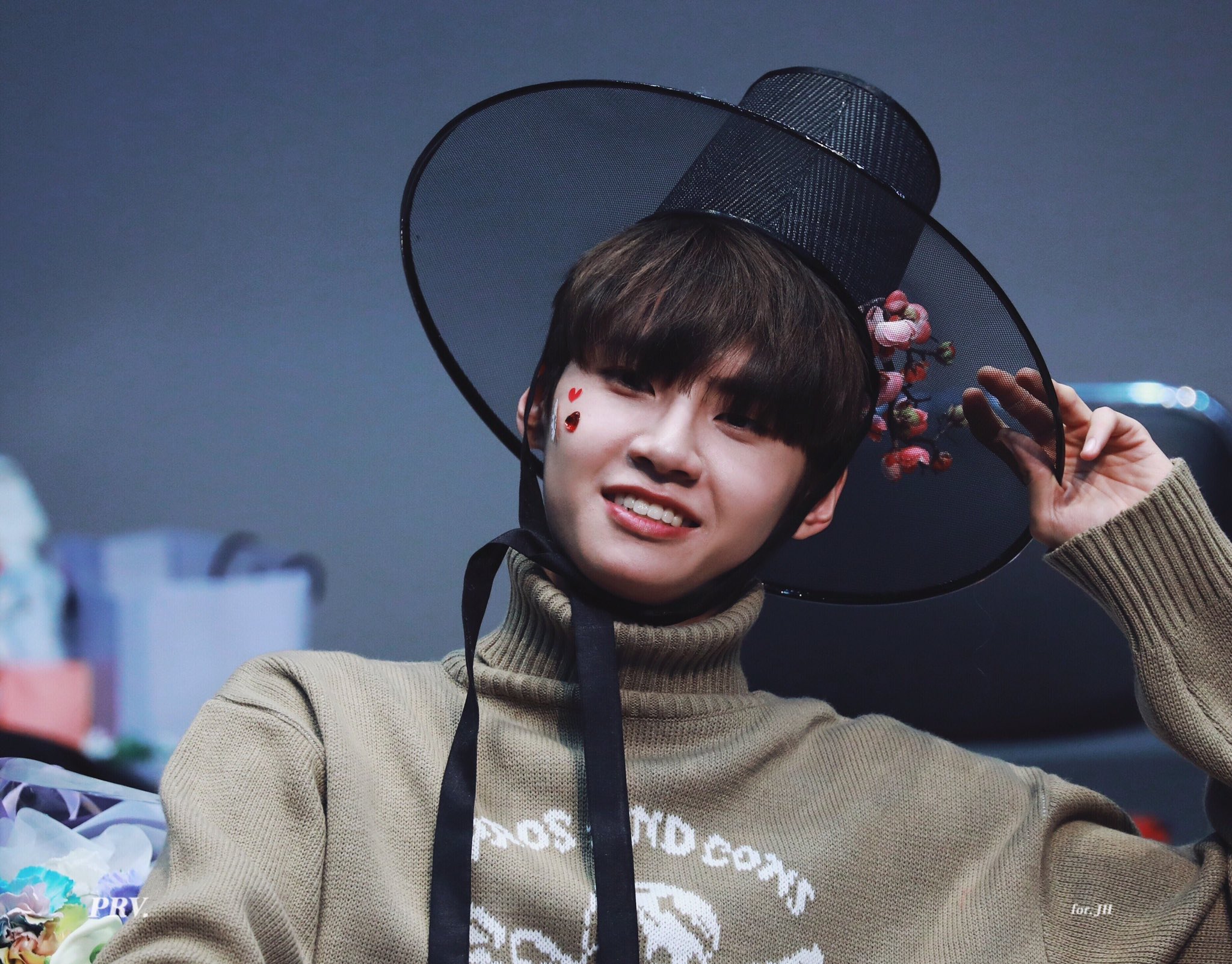 오늘 내 배경화면 떴다 ㅈㅇ 이진혁 | 인스티즈