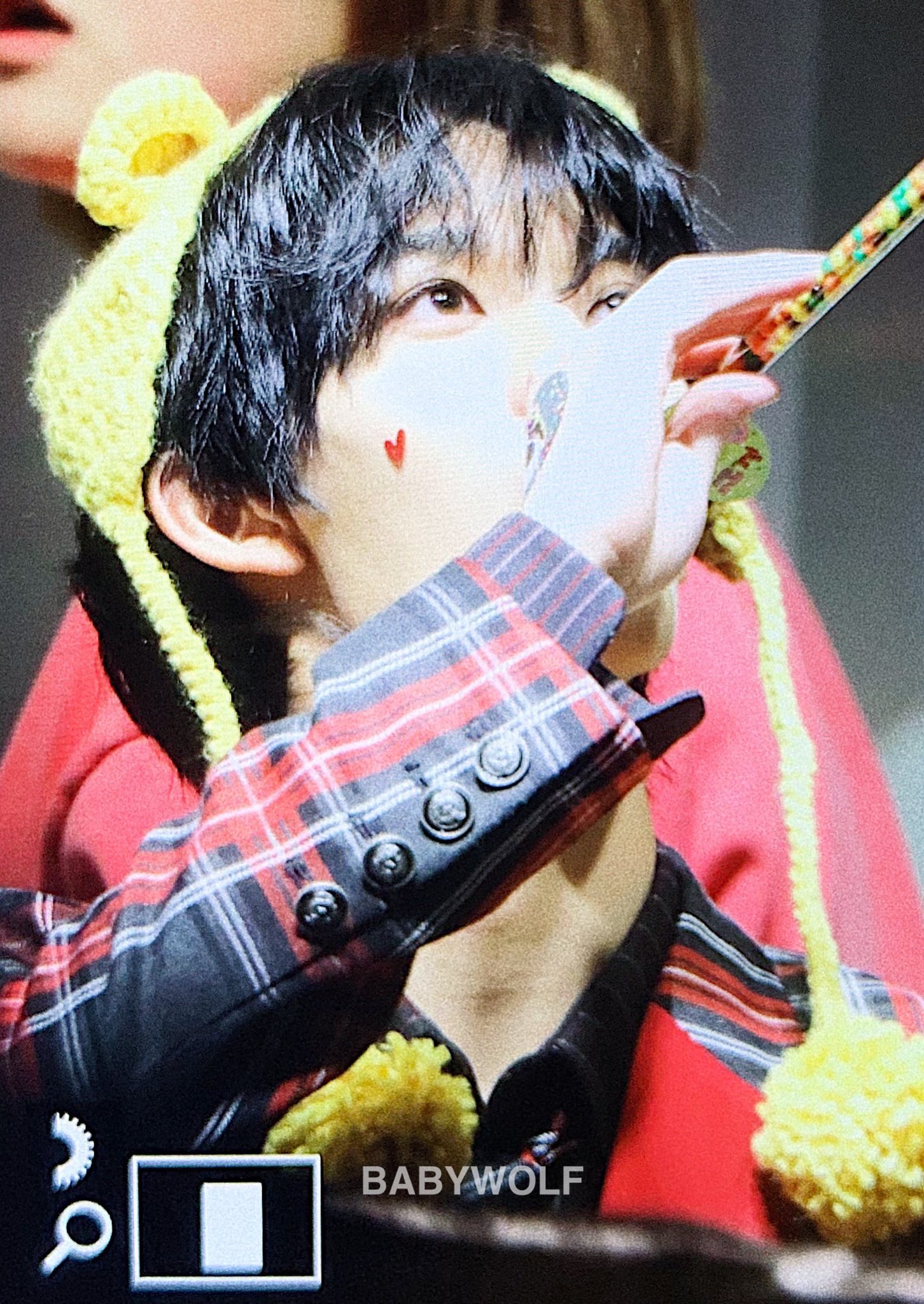 배배 쪼꼬볼 백만개 사주고싶다 울 지냥이 | 인스티즈