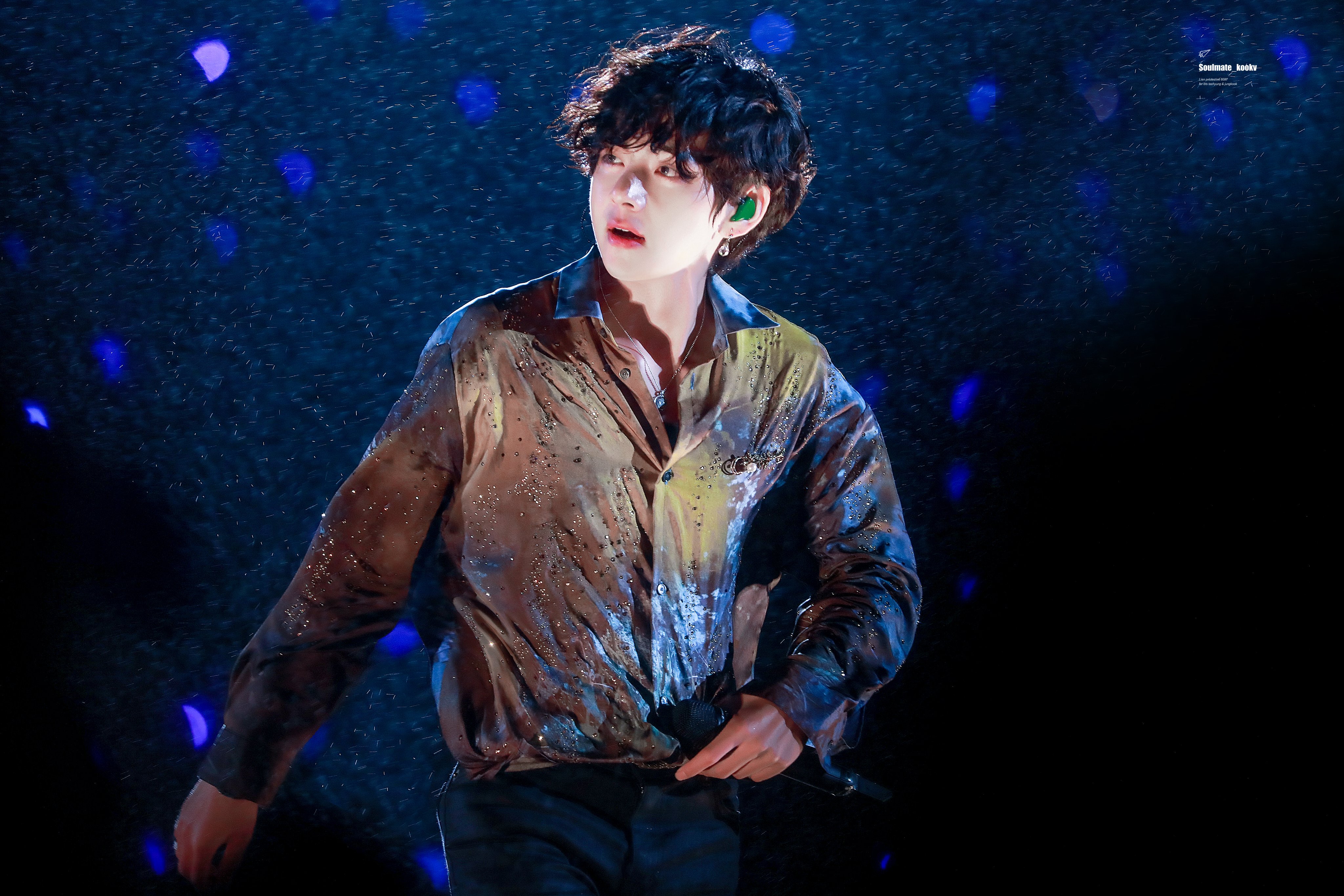 방탄 뷔 파마하고 나서 올라온 고화질 보니까 눈물이 나💦 | 인스티즈