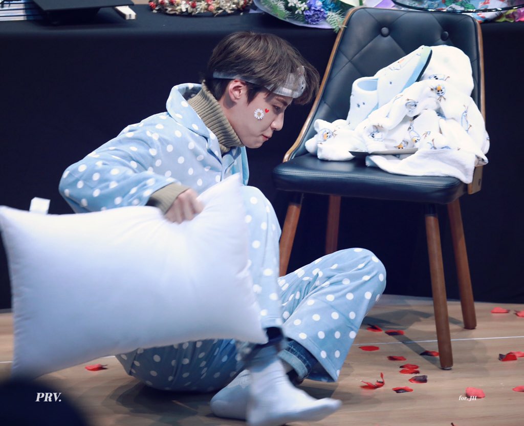 왁 이진혁 이고 뭐야 | 인스티즈