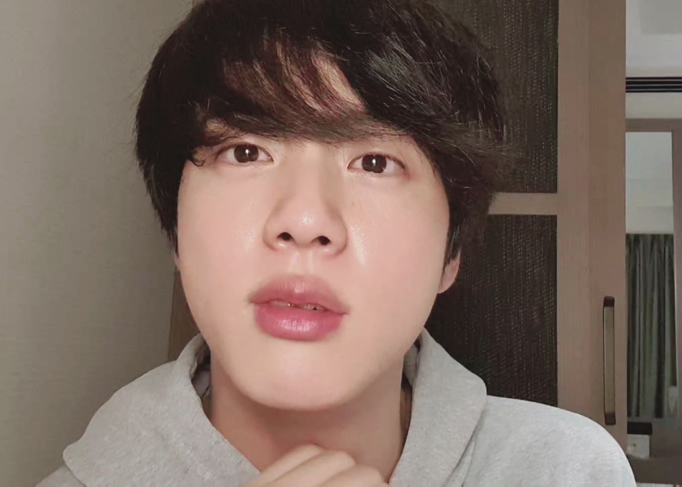 방탄 진 지금 라이브 중인데 와ㅋㅋㅋㅋㅋㅋㅋㅋㅋ | 인스티즈