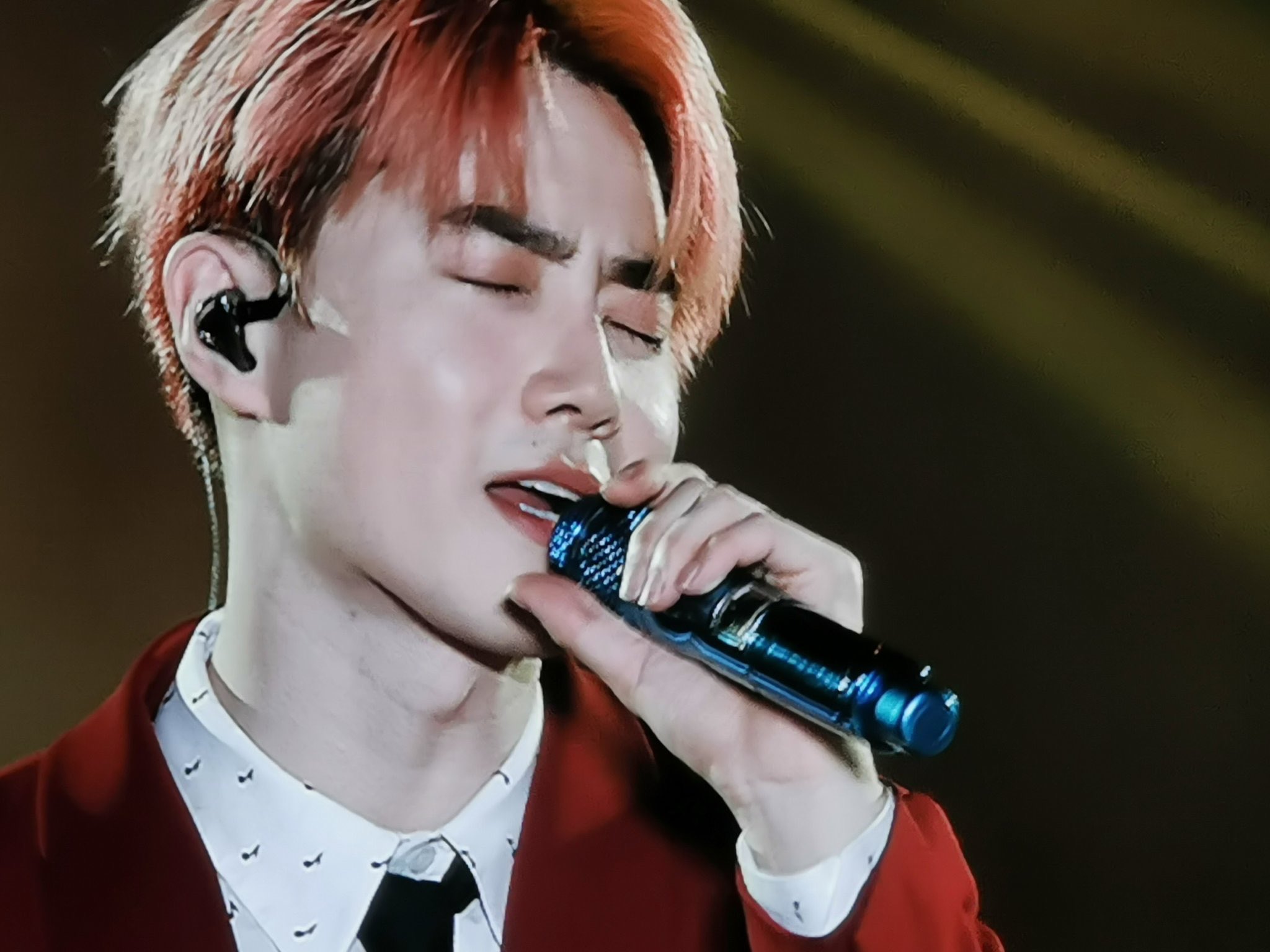 오늘 엑소콘 수호 미모 진짜 미쳤어 부농머리 부농섀도 부농볼 부농입술 | 인스티즈