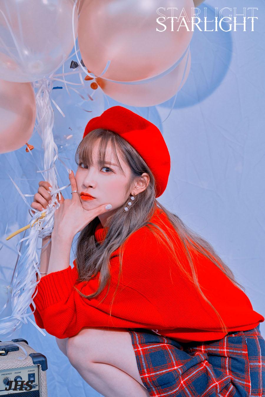 풍선 들고 찍은거 보니까 지은이 예쁜나이할 때 생각나구 그르타 | 인스티즈