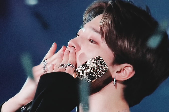 방탄 지민이가 왜 우는지 맞혀보세요 | 인스티즈