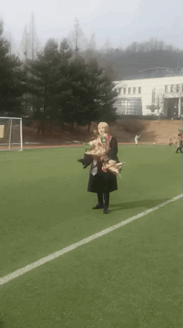 학사모를 누가 이렇게ㅋㅋㅋㅋ 던져ㅋㅋㅋㅋㅋㅋㅋㅋㅌㅋ케 | 인스티즈