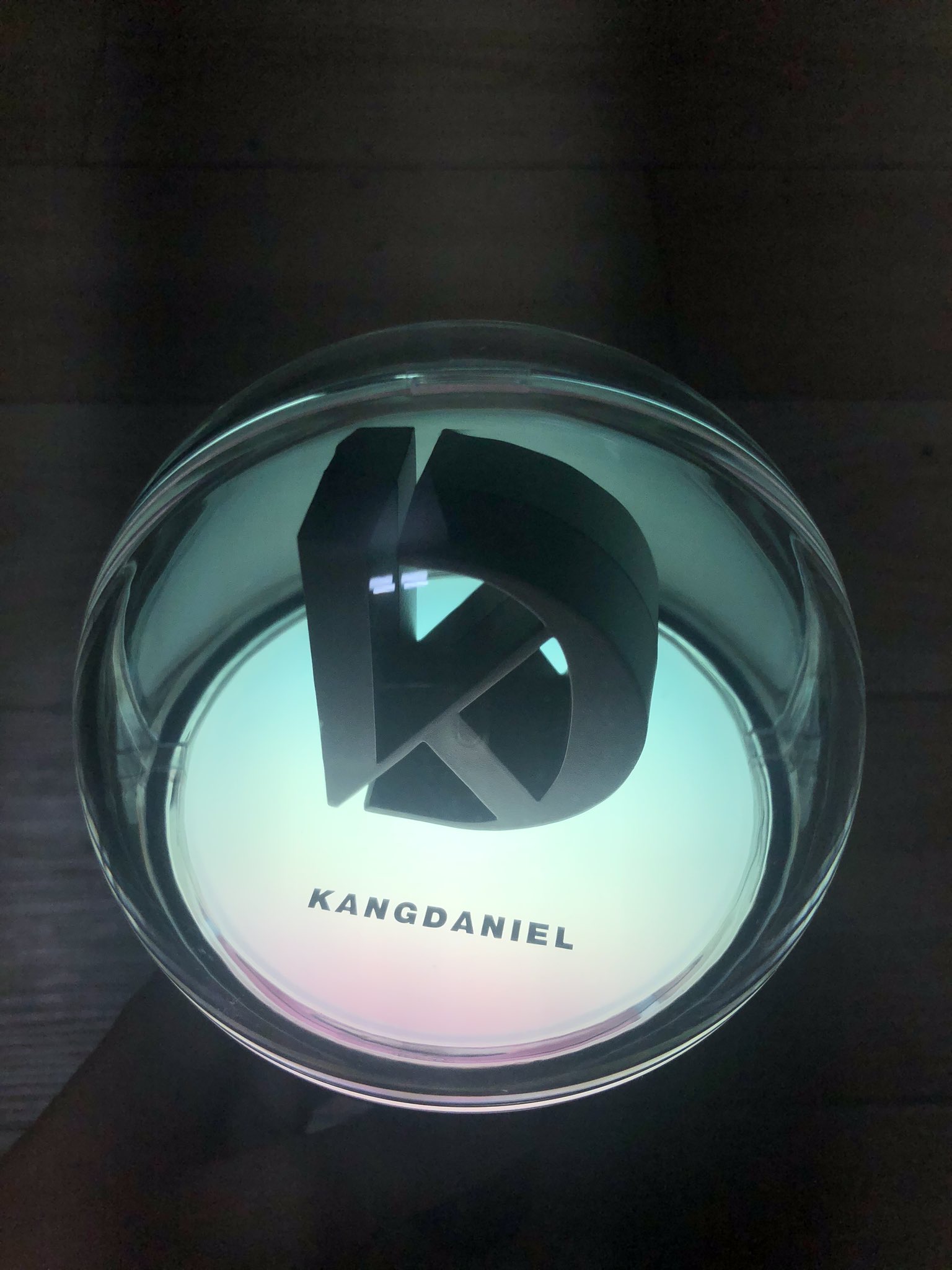 공식색 다른 가수 응원봉으로 쓰임 | 인스티즈