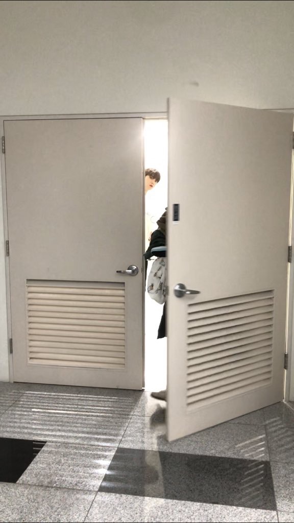 진혁이 이 사진 좀 무서워.. | 인스티즈