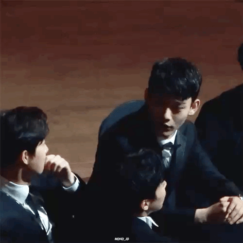 수호 리더짤 이 짤 너무 좋아해 | 인스티즈