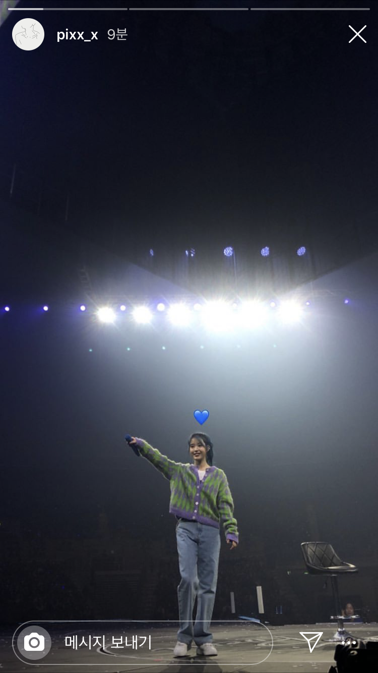 아이유 코러스분 스토리에 올라온건데 얼굴 크기... | 인스티즈