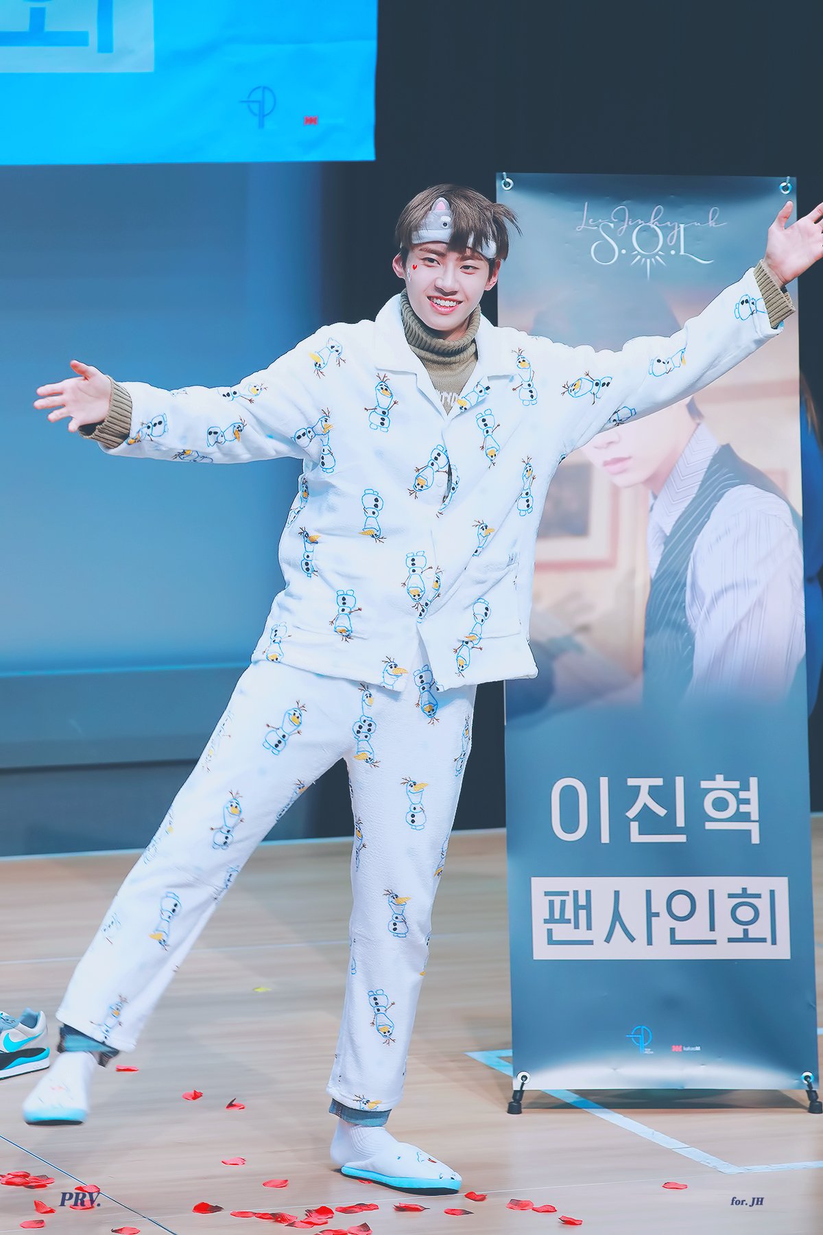 요즘 팬싸에선 이렇게 해줘? | 인스티즈