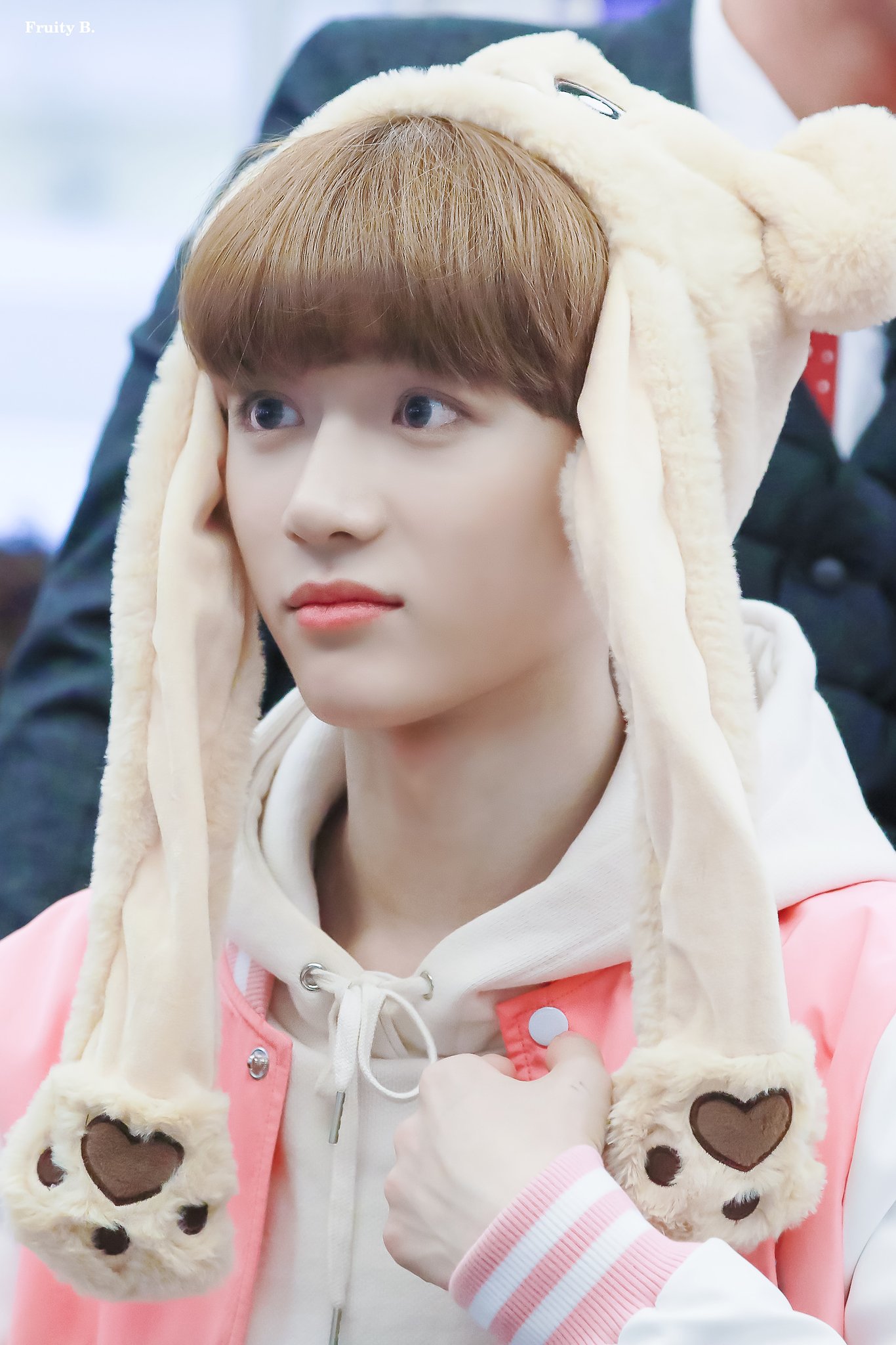 투바투 범규 너무 좋아서 같이 보자고 짤 놓고 갑니다 | 인스티즈