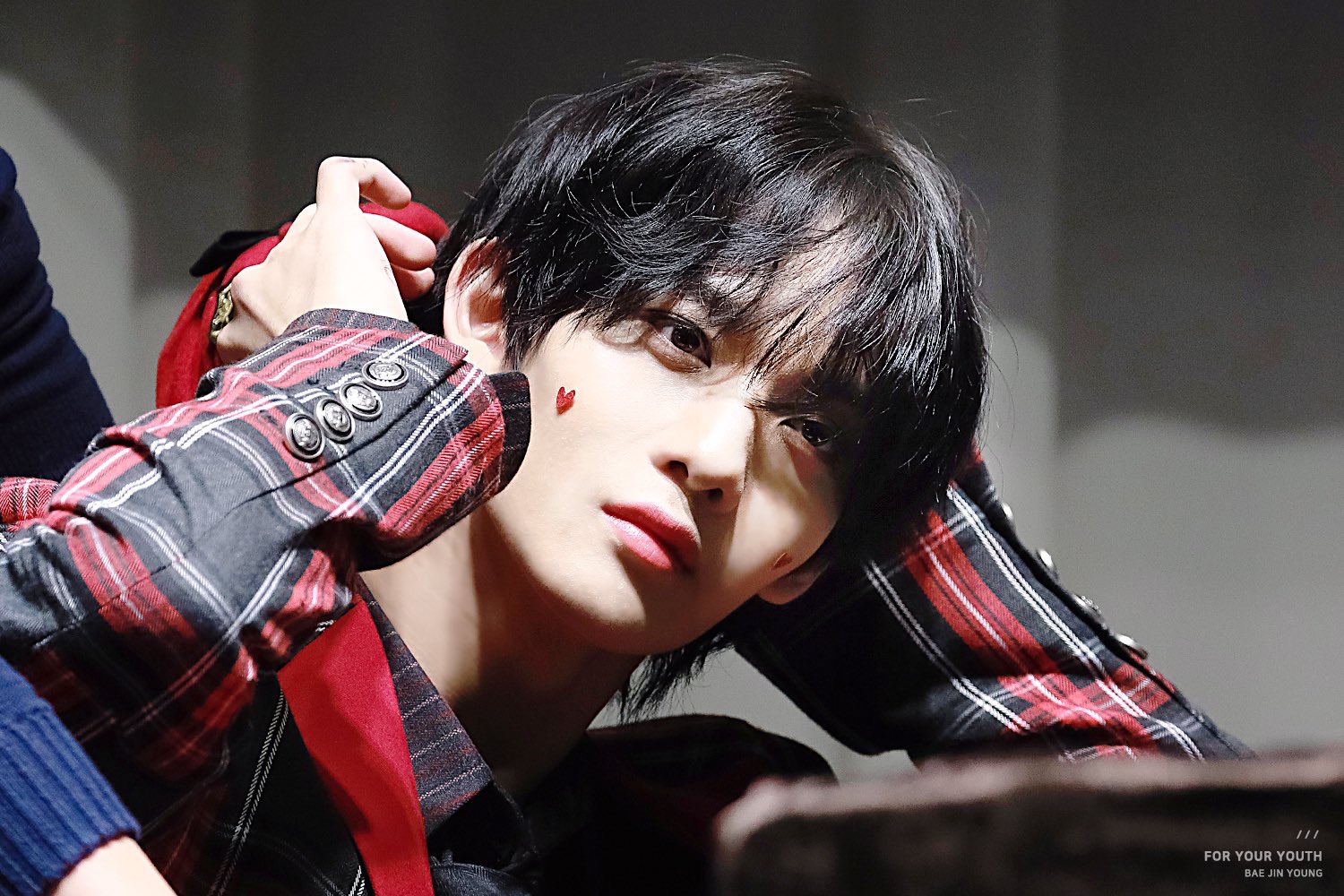 cix 배진영 얼굴은 작가가 만화에서 그대로 그렸을때 | 인스티즈