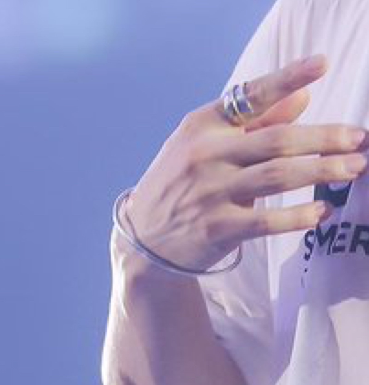 내본진 누구게!!!!!!!!힌트는 이사진 | 인스티즈