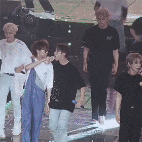 세븐틴 콘서트 가면 볼 수 있는 모습ㅋㅋㅋㅋㅋㅋㅋㅋ | 인스티즈