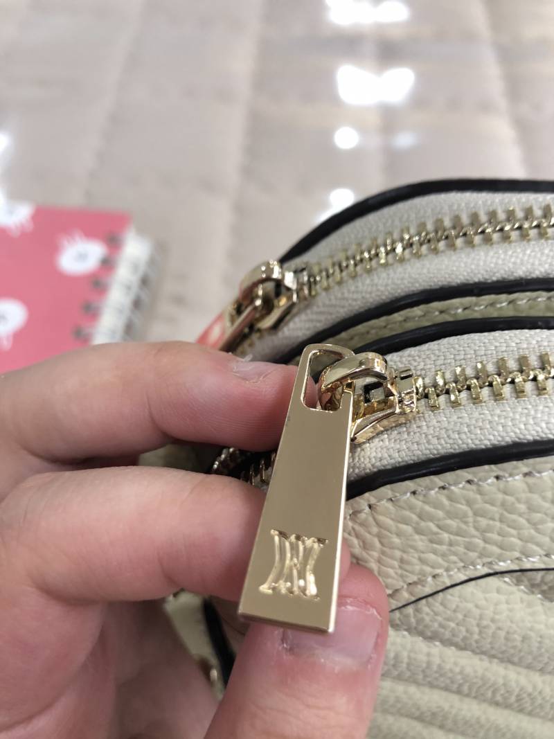 이거 가방 브랜드 로고 어디껀지 아는사람 ㅠㅠㅠ | 인스티즈