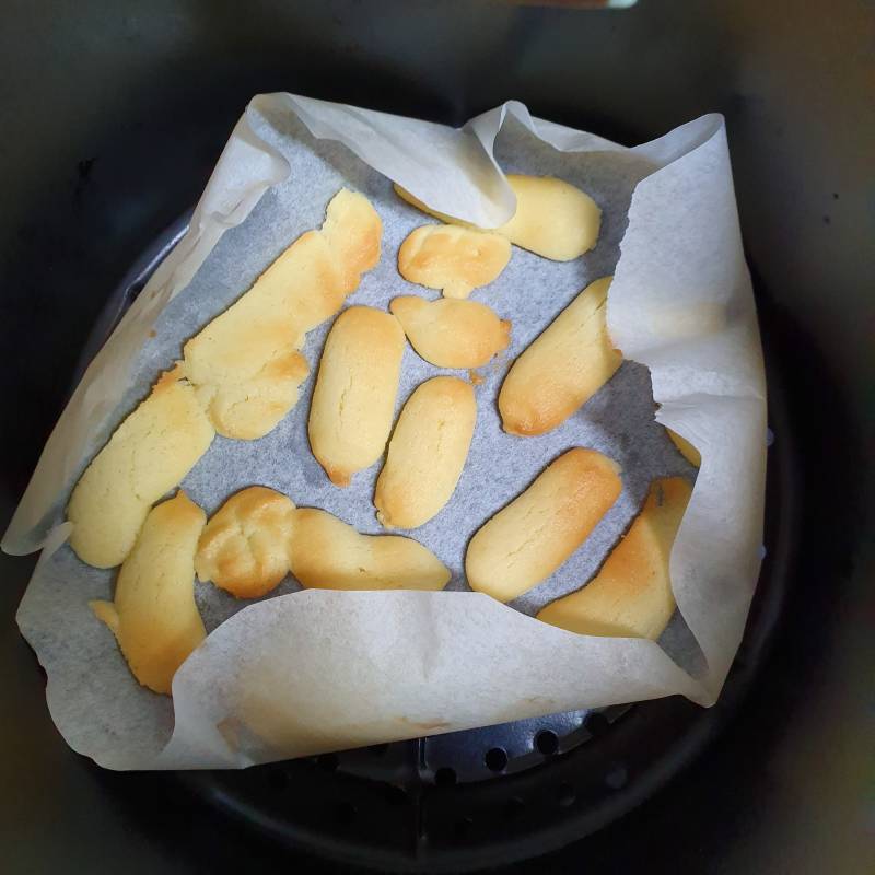 쿠키 만들려다 중간에 짤주머니 터져서 걍 찍 찍 했는데 | 인스티즈