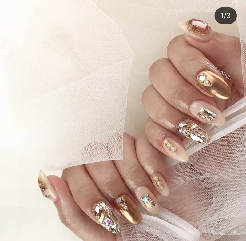 익들아 고3 세상 화려한 네일 골라줘 | 인스티즈