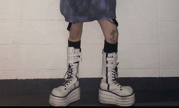 이 신발 어디껄까??... | 인스티즈