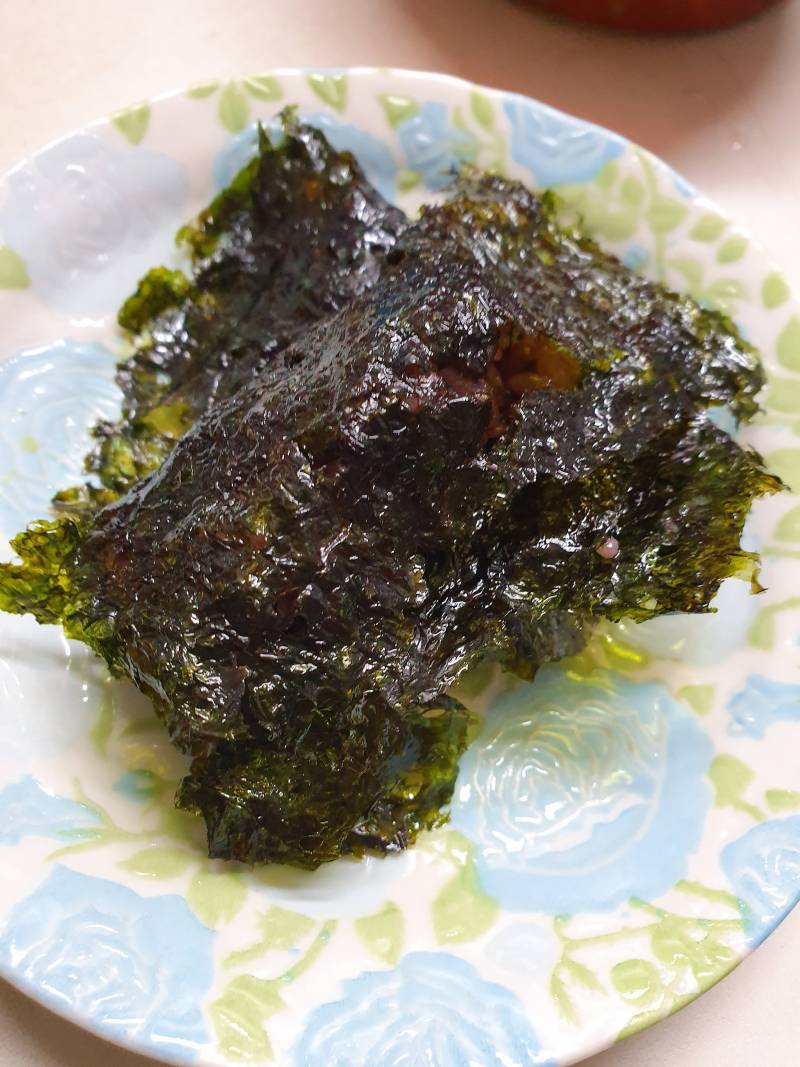 21살익 아직도 알바 가기 전 엄마가 김에 싸주는 밥 먹어... | 인스티즈