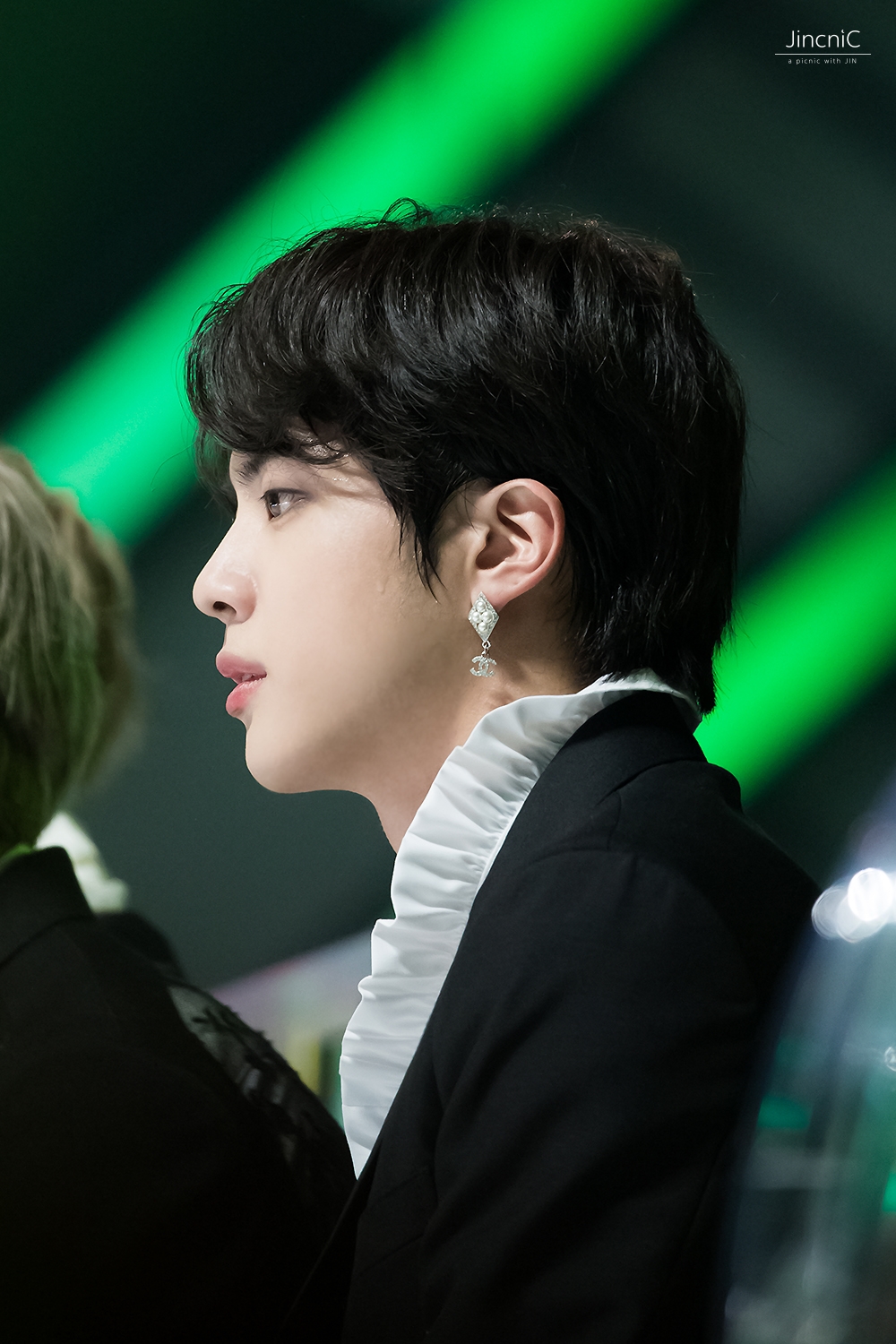 방탄 김석진 어떻게 이렇게 | 인스티즈