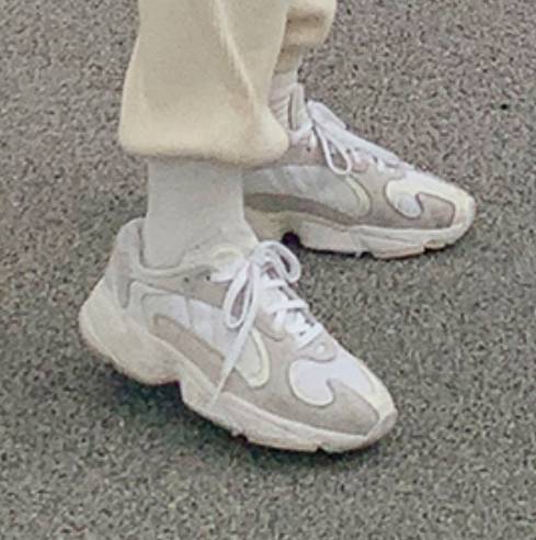 운동화 잘 알 익들아 이런거 혹시 무슨 운동화야? | 인스티즈