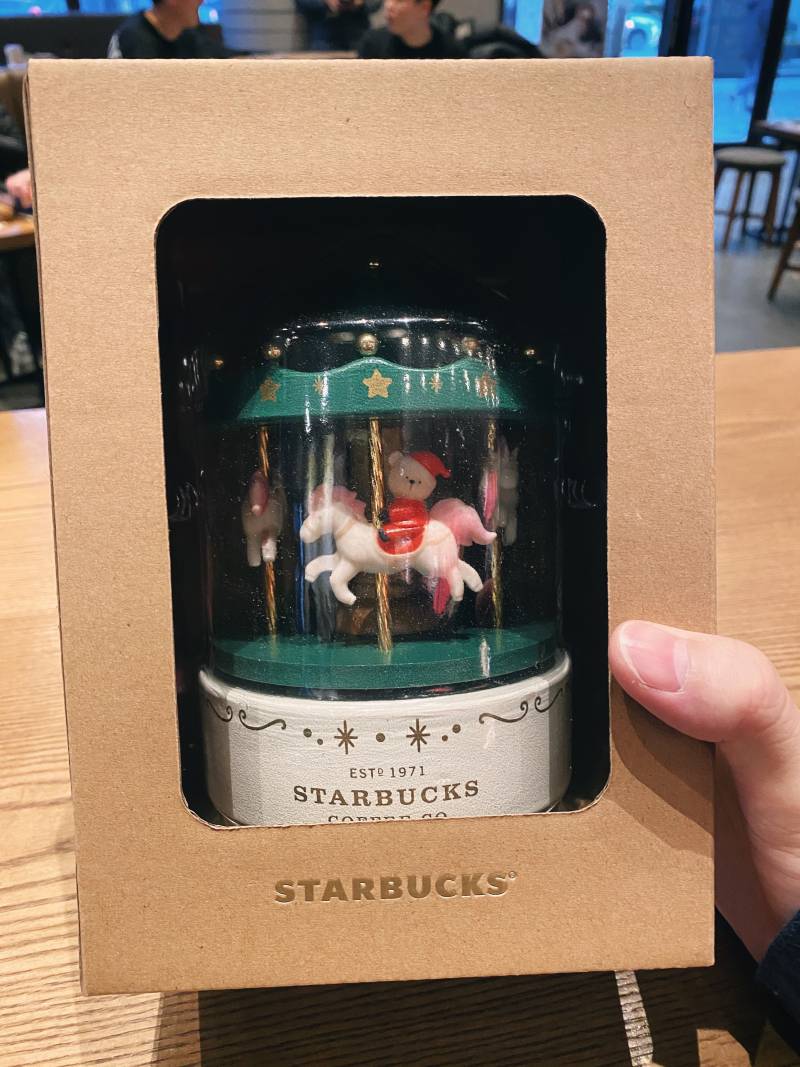 스벅 크리스마스 오르골 선물 받음 | 인스티즈