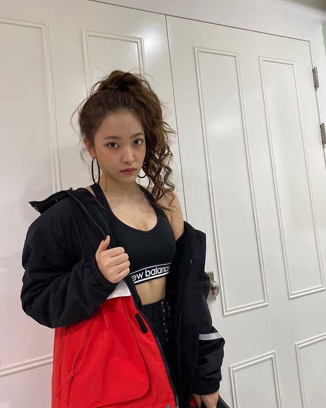 이쯤되서 다시보는 예리 복근 | 인스티즈