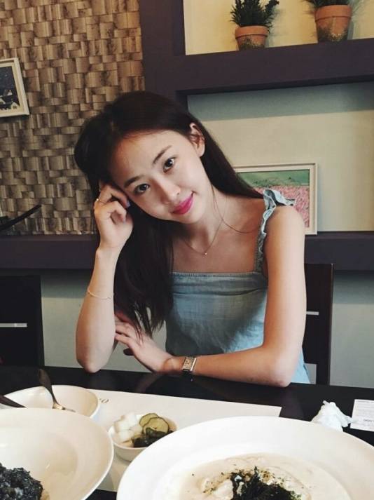 닮았다고 많이 듣는데 대체 특징이 뭘까 ㅠㅠㅠㅠ.. 진짜 모르겠어 | 인스티즈