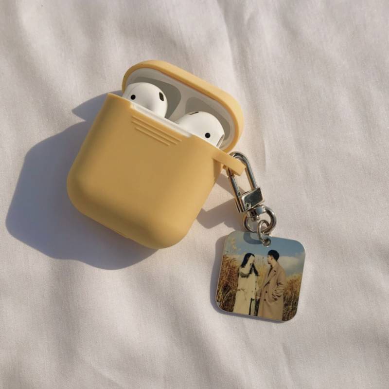 에어팟 케이스 주문할 건데 머가 더 나은지 골라쥬라>< | 인스티즈