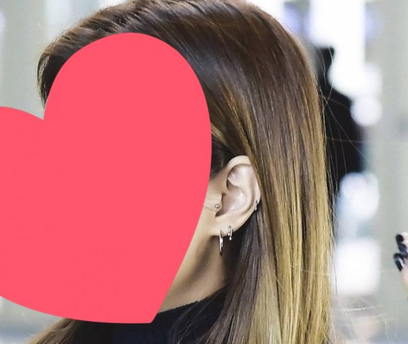 익들 이거는 그냥뚫은게 아니고 피어싱이지?? | 인스티즈