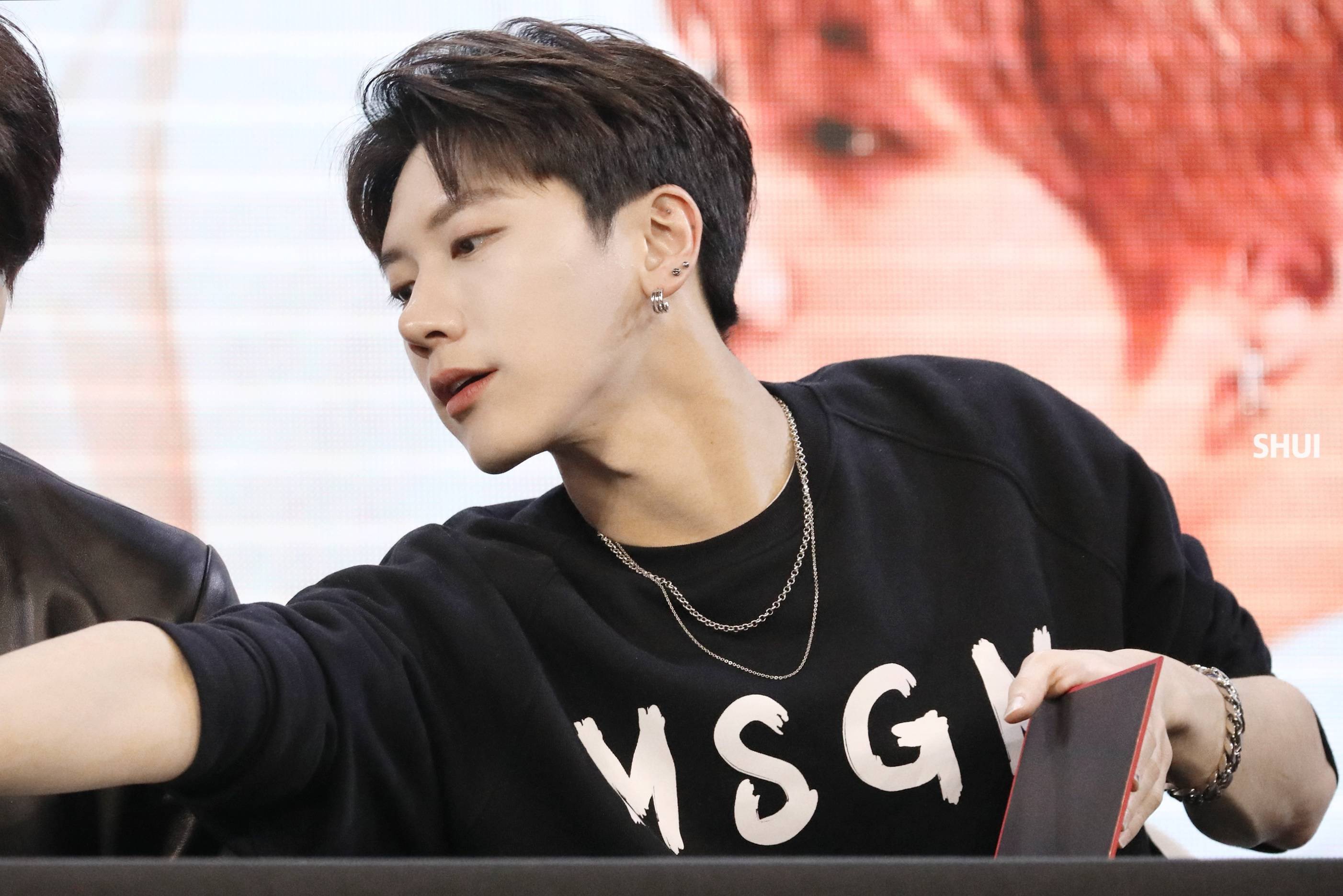 내 최애 진짜 예쁘고+잘생김 | 인스티즈