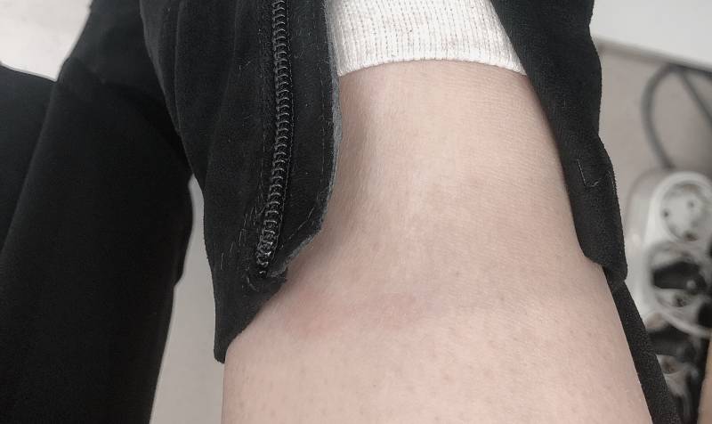 익들아 신발 샀는데 발목 부분이런건 내 발목이 뚱뚱해서겠지 | 인스티즈