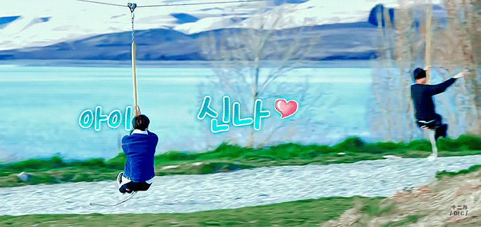 방탄 뷔랑 진.. 되게 귀엽네 ㅋㅋ 세살 차이인데 | 인스티즈