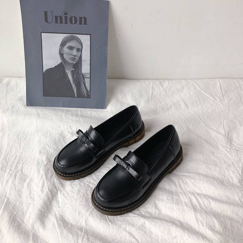 이 신발 본 적 있는 사람~ | 인스티즈